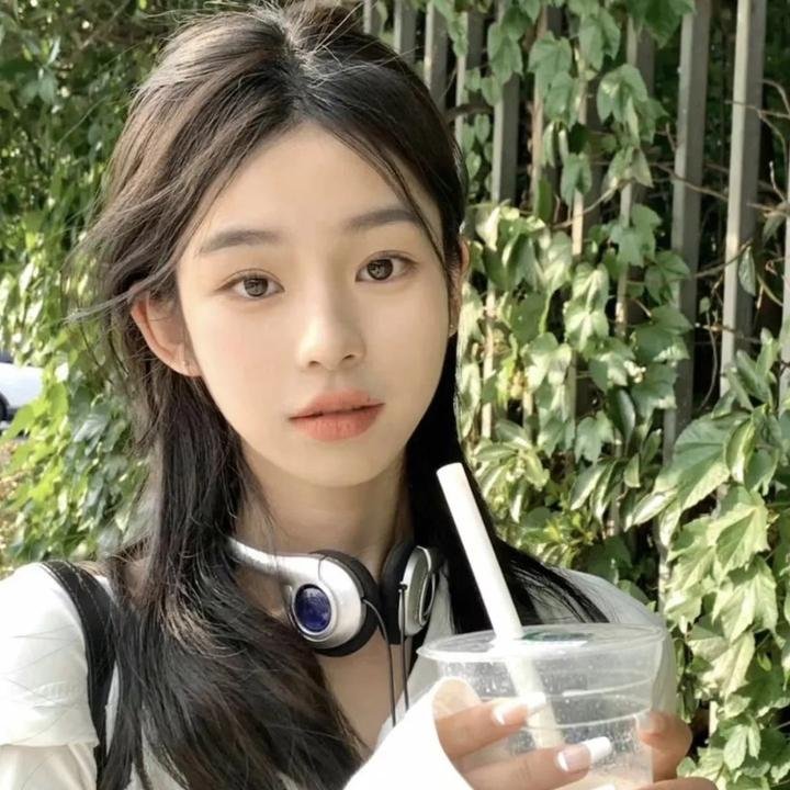 离婚后我成了全能大佬